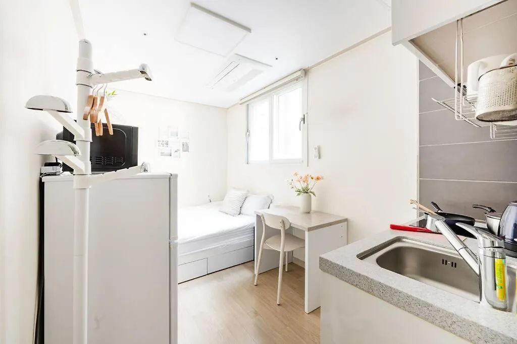 Ewha Blossom House#72 Seoul Apartment